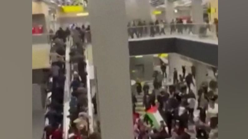 „Nejsi Žid?“ Na letadlo z Tel Avivu čekal na ruském letišti rozzuřený dav